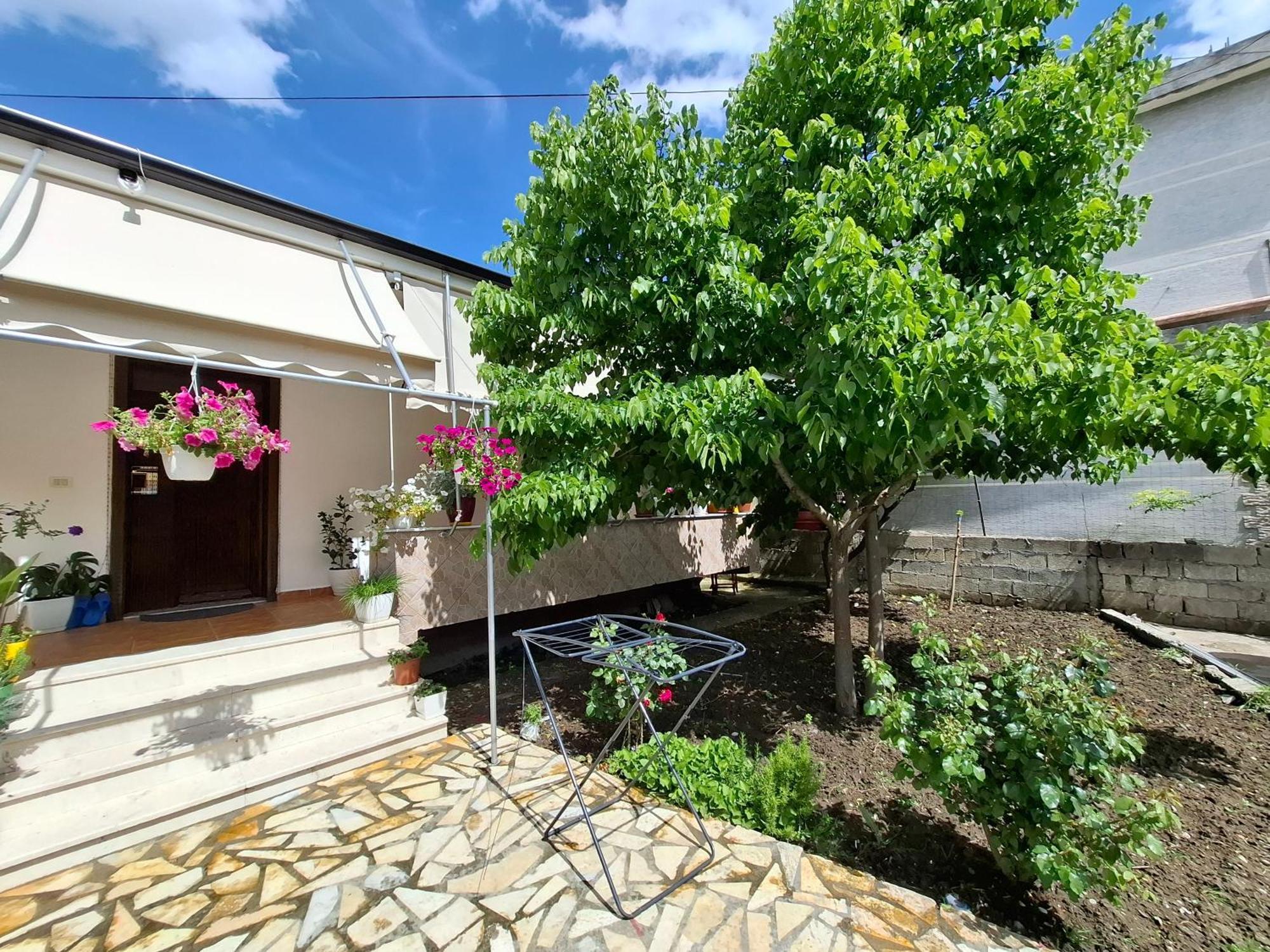 Apartment Xheison Berat Rum bild